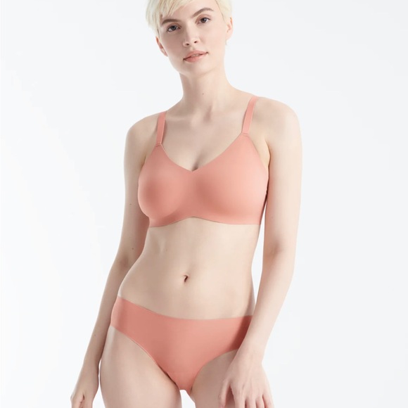 Knix Padded V-Neck Bra - Thin Strap - Picture 1 of 8